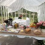 Susannes Bed & Breakfast *