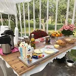Bed & Breakfast Susannes Frebbenby