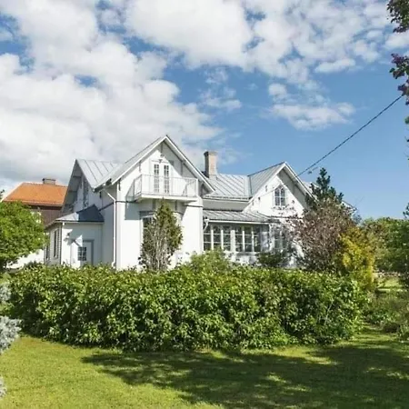 Susannes Bed & Breakfast Frebbenby