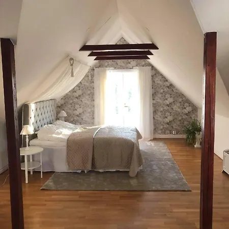 Susannes Bed & Breakfast Frebbenby