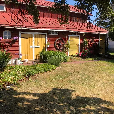 Susannes Bed & Breakfast Frebbenby